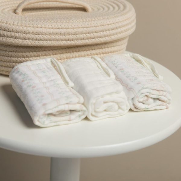 Fralda De Boca Soft Com Prendedor De Chupeta - Flores do Amanhecer