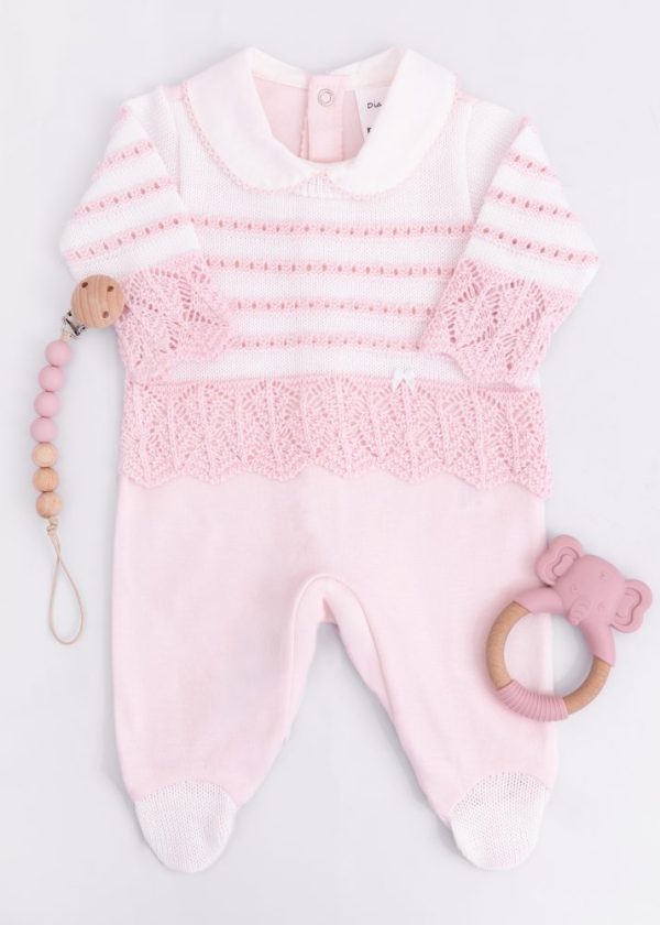Macacão Bebê em Tricot e Suedine Rosa Claro