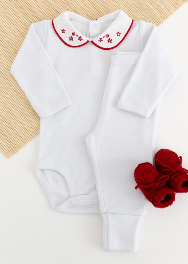 Conjunto Bebê Branco em Suedine Gola Bordada Floral Vermelho