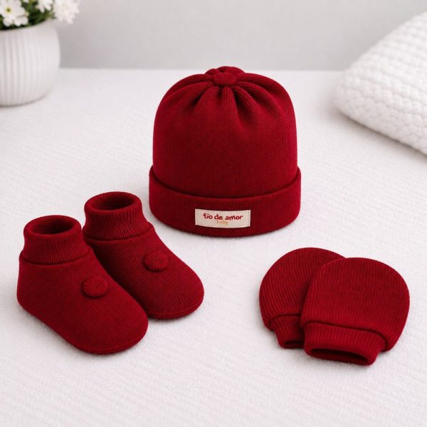Kit Maternidade em Tricô Vermelho – Touca, Sapatinho e Luvas RN