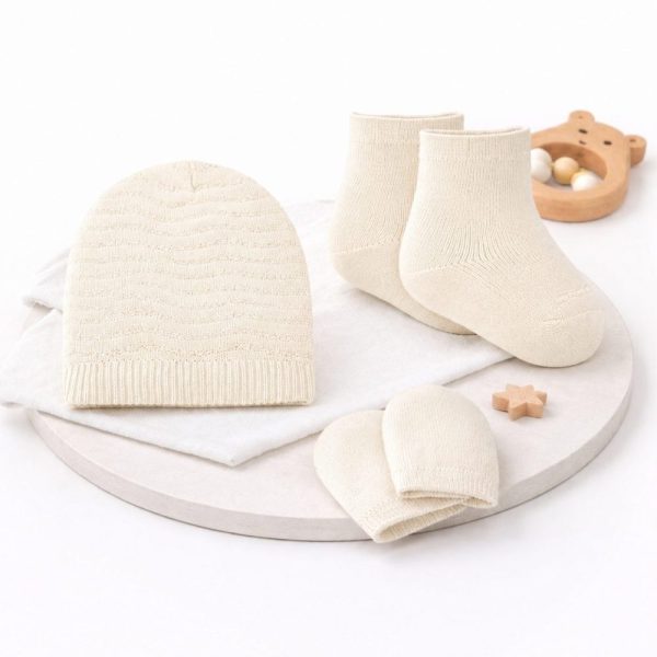 Kit Maternidade RN Off White Centopê- Touca, Luva e Meia